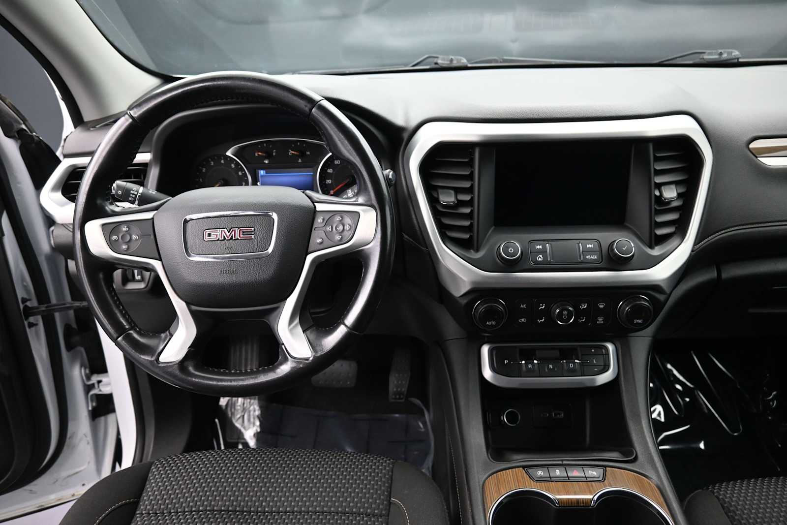 Thumbnail: 2020 GMC Acadia - 16