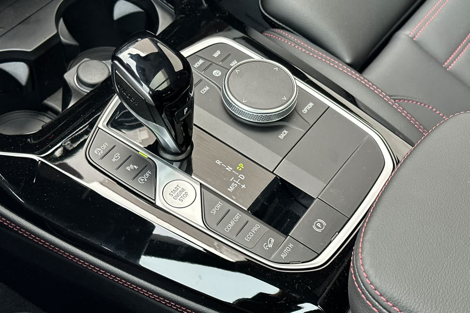 Thumbnail: 2025 BMW X4 - 24