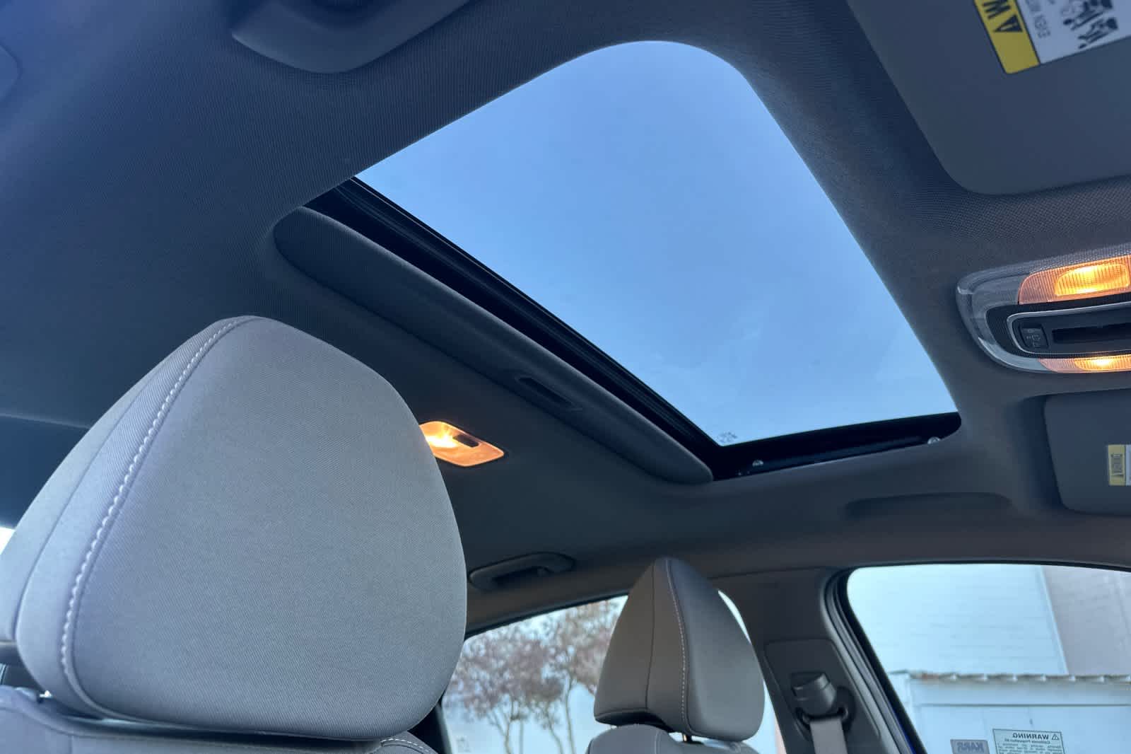 Thumbnail: 2025 Hyundai Elantra - 17