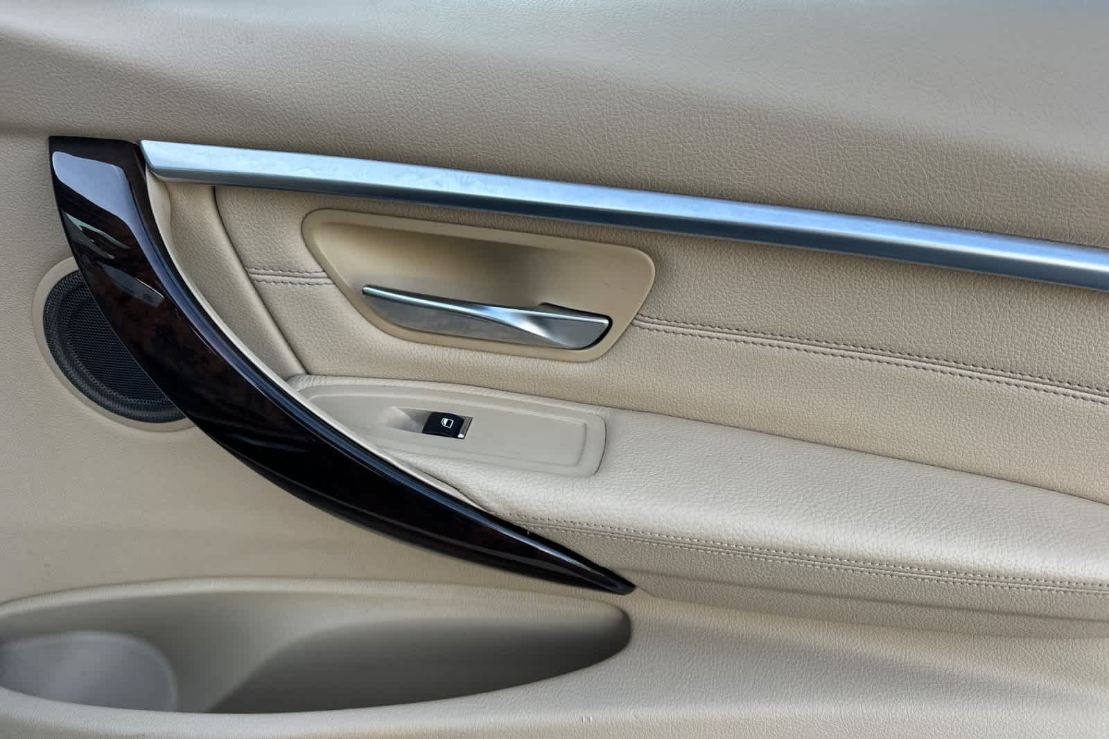 Thumbnail: 2016 BMW 3 Series - 20