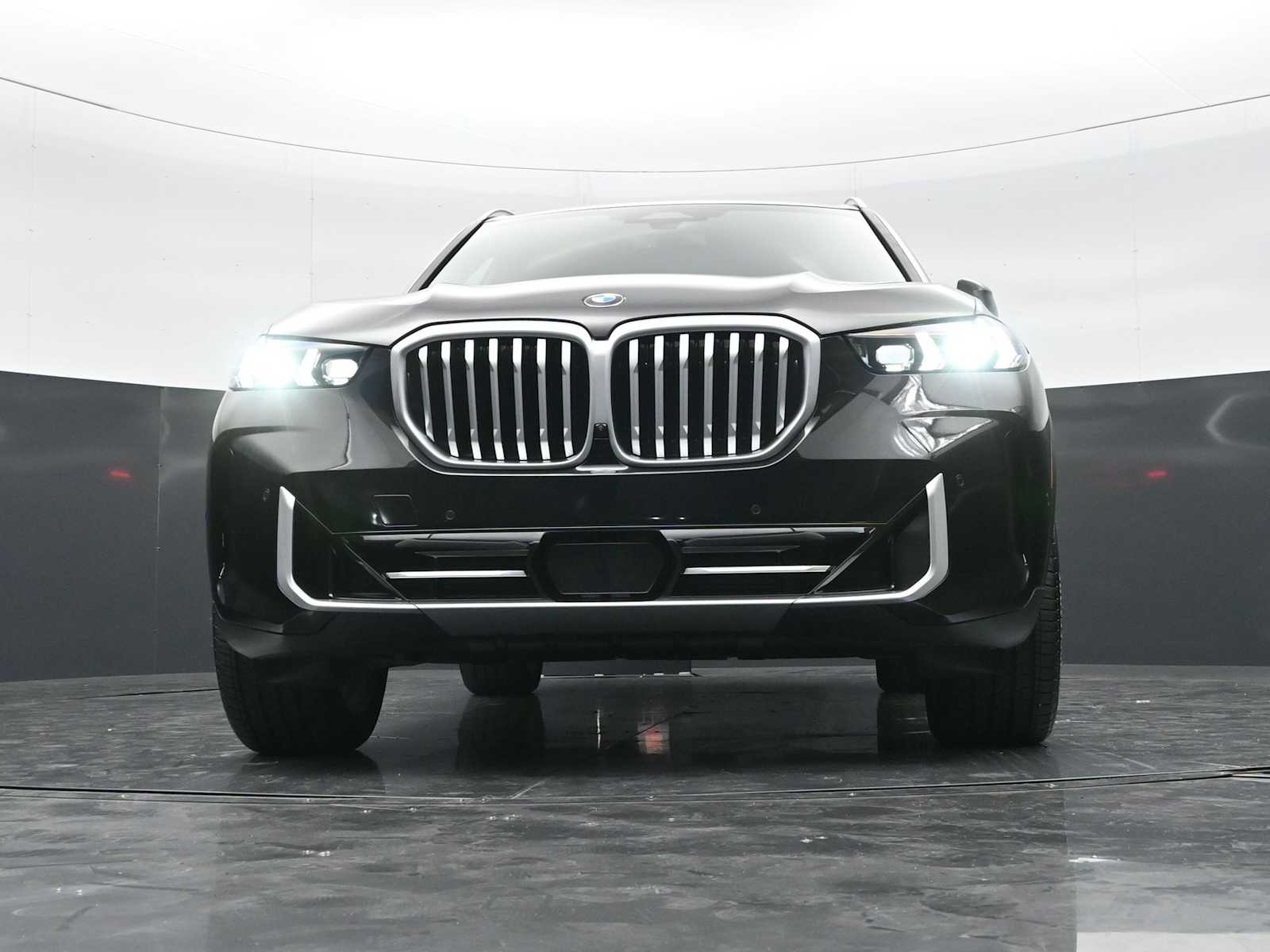 Thumbnail: 2026 BMW X5 - 25