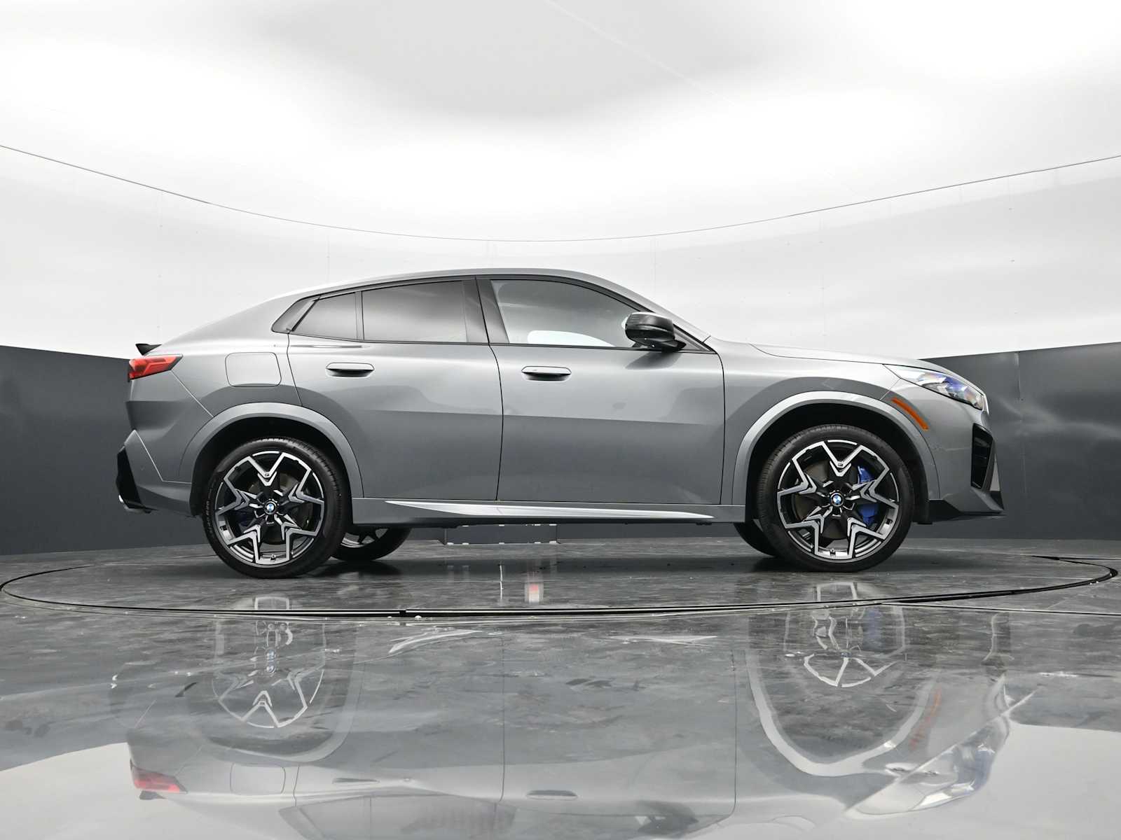 Thumbnail: 2025 BMW X2 - 28