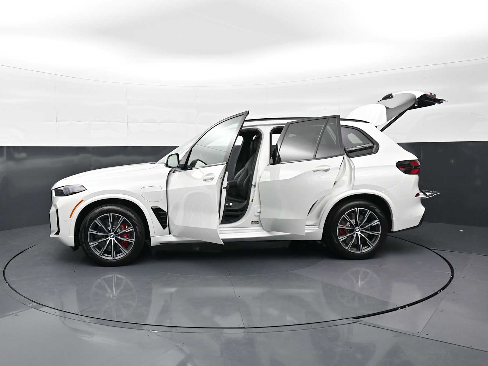 Thumbnail: 2026 BMW X5 - 36