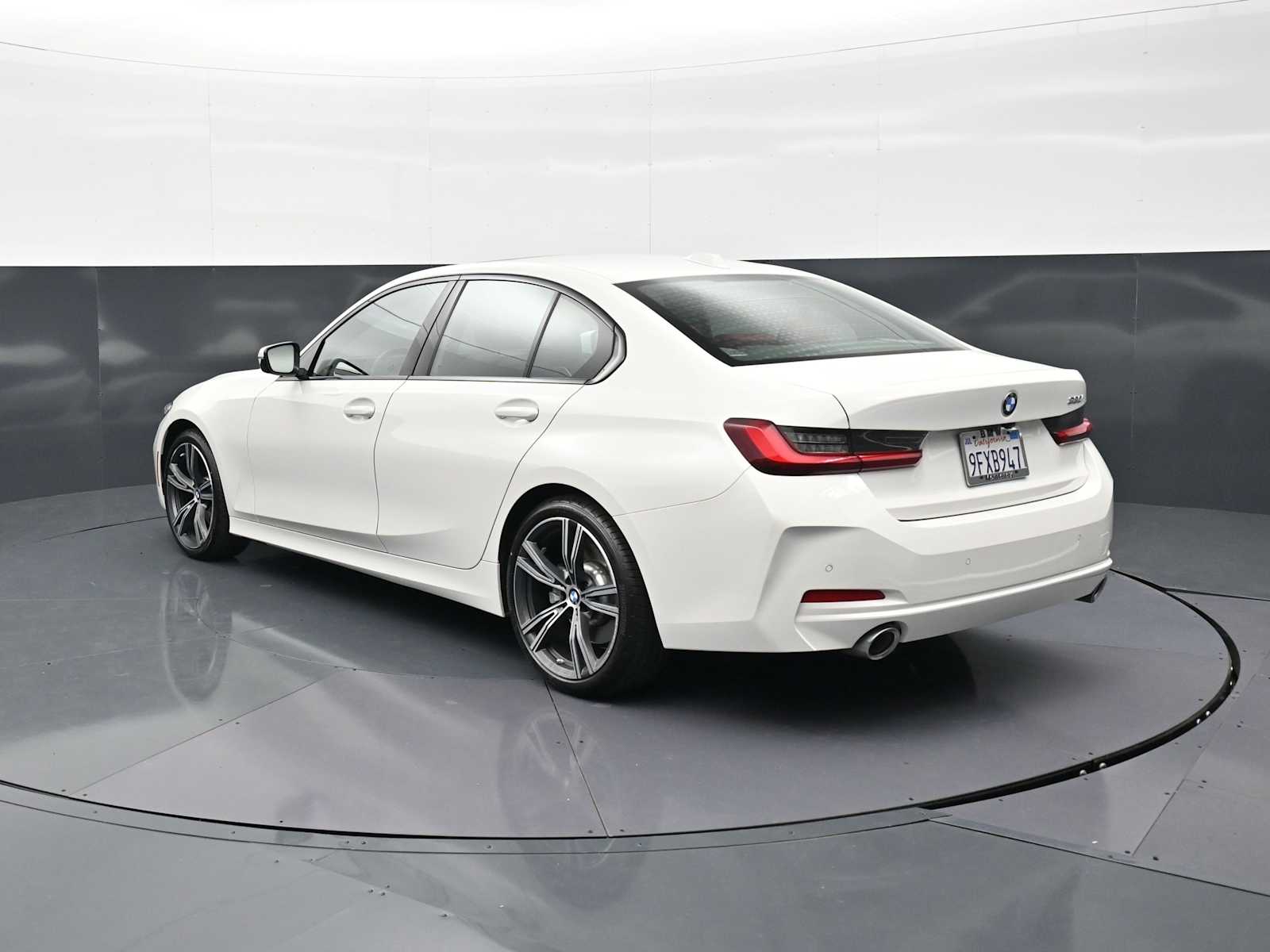 2023 BMW 3 Series 330i - Photo 7