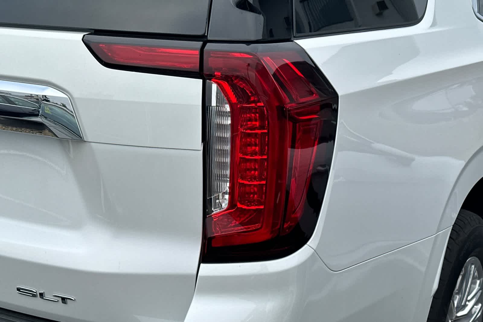Thumbnail: 2023 GMC Yukon - 16