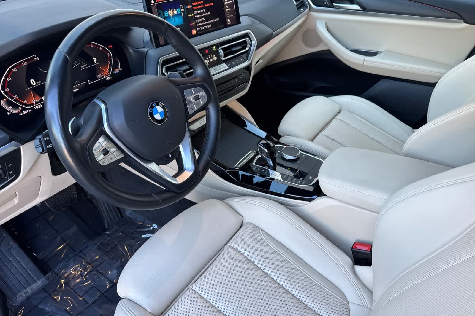 Thumbnail: 2022 BMW X4 - 13