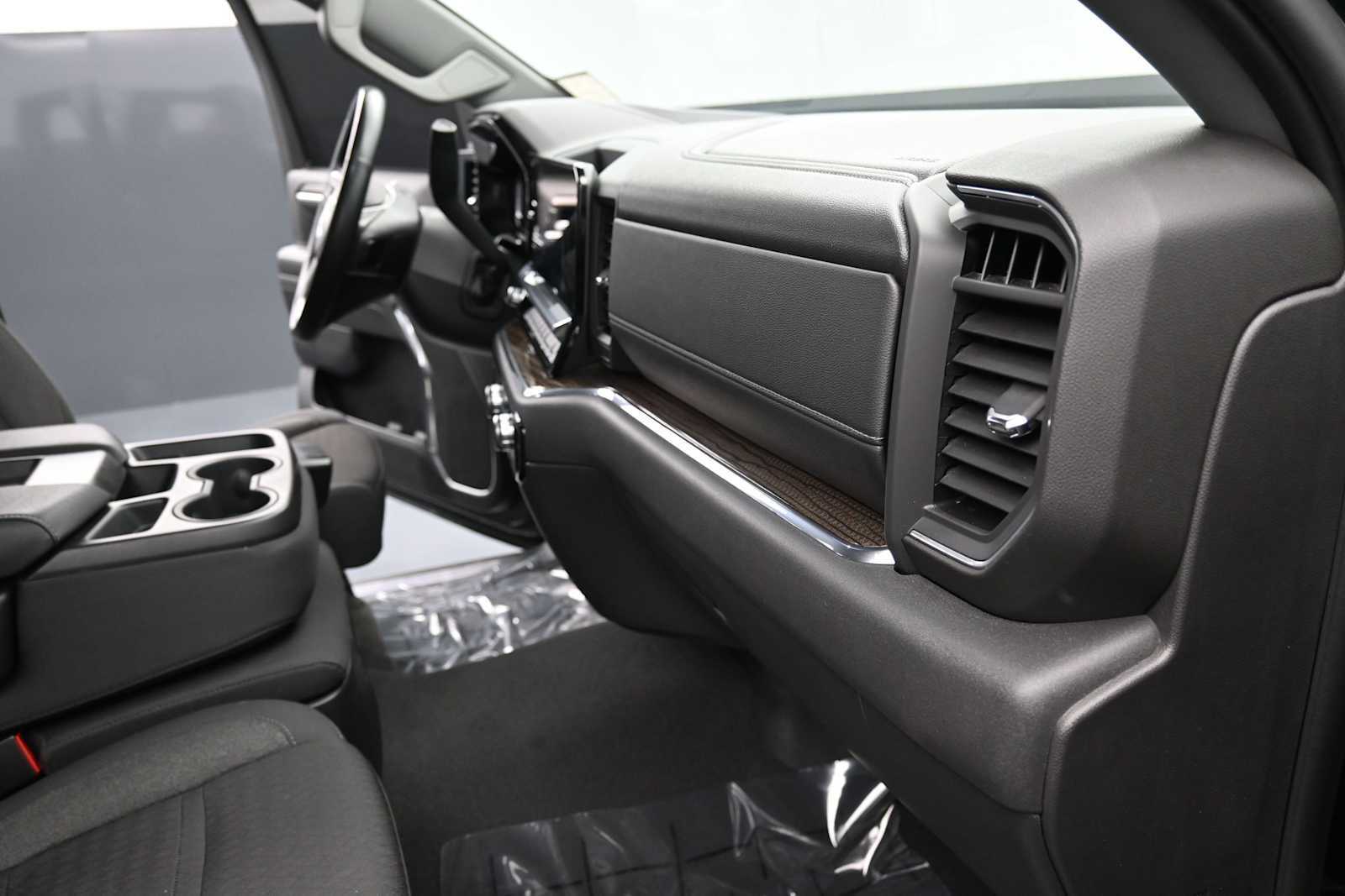 2024 GMC Sierra 1500 Elevation - Photo 15