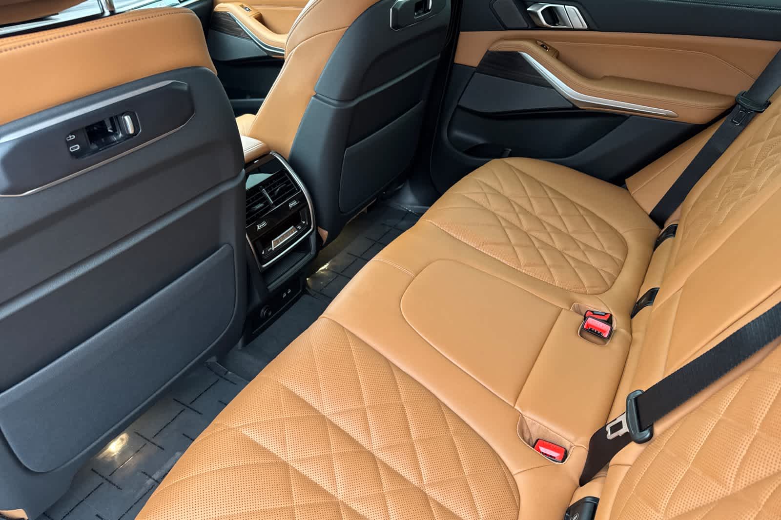 Thumbnail: 2026 BMW X5 - 4