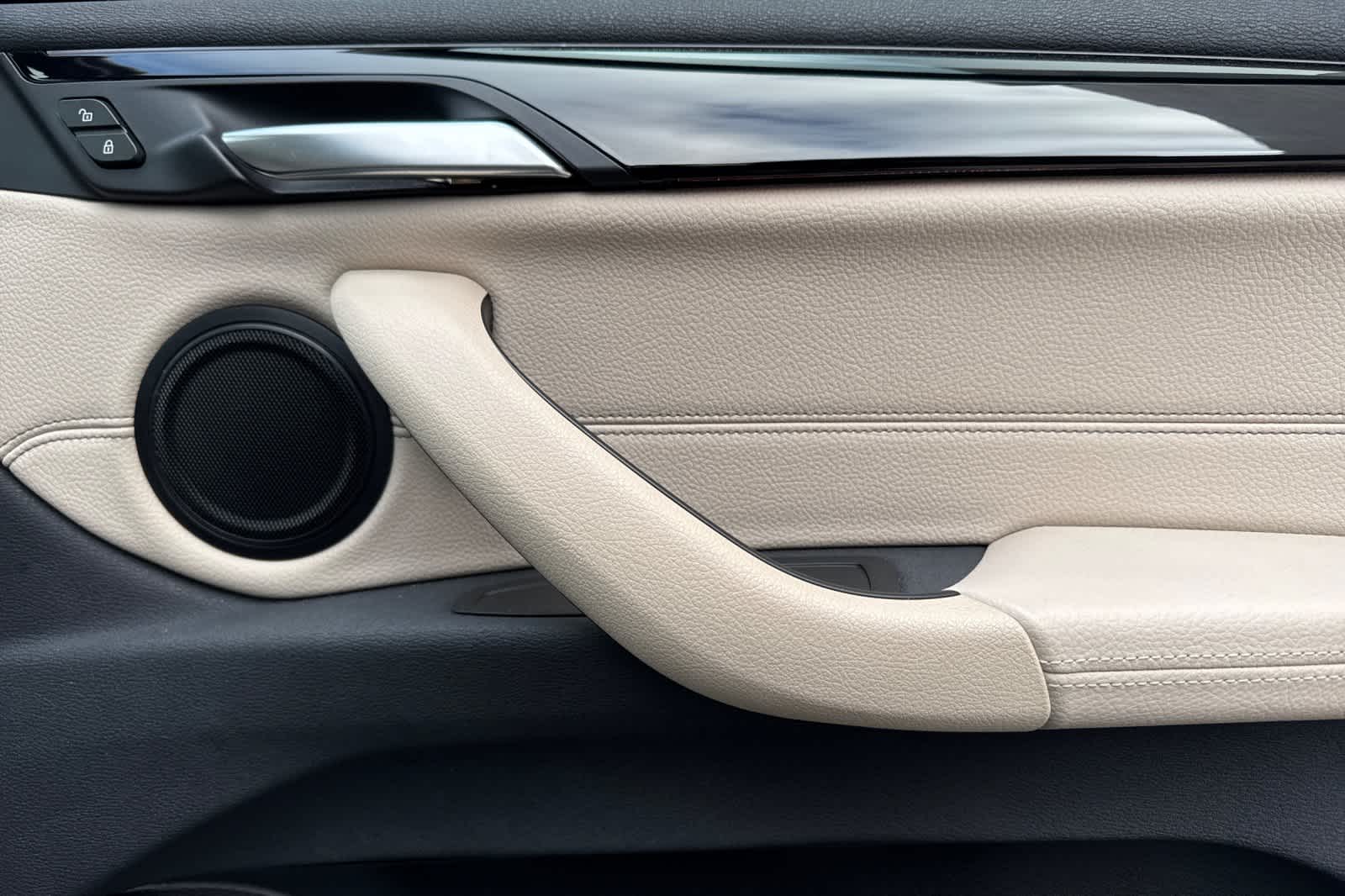 Thumbnail: 2022 BMW X2 - 19