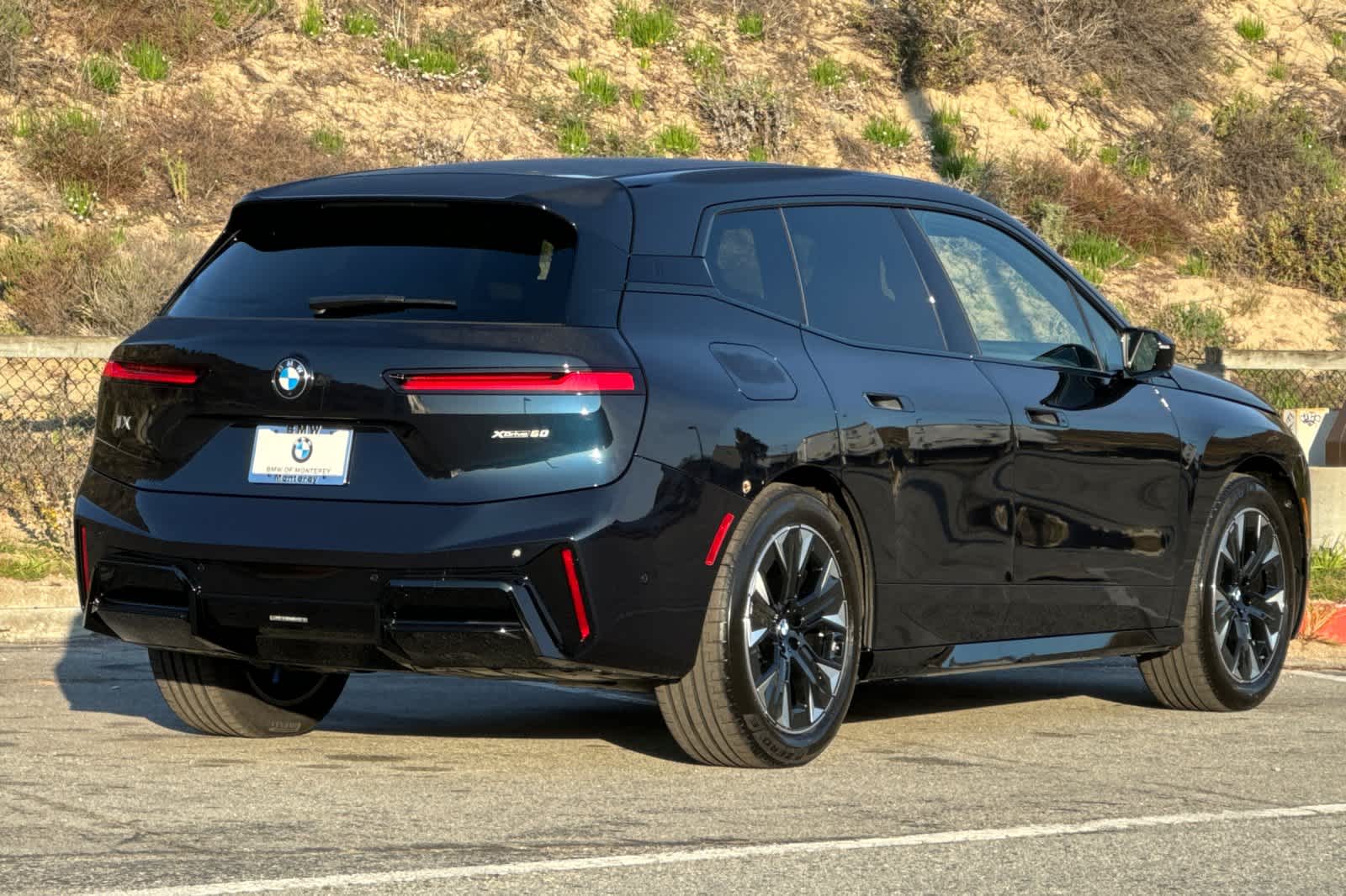 Thumbnail: 2026 BMW iX - 2