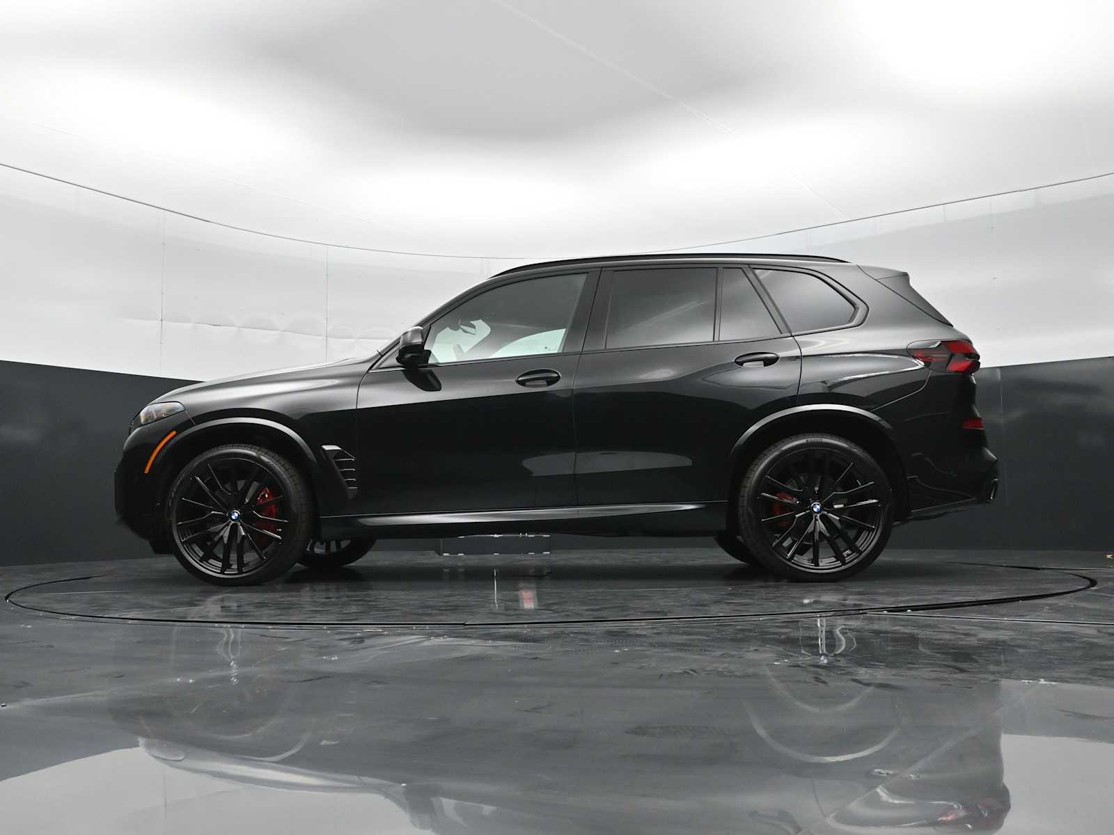 Thumbnail: 2026 BMW X5 - 32