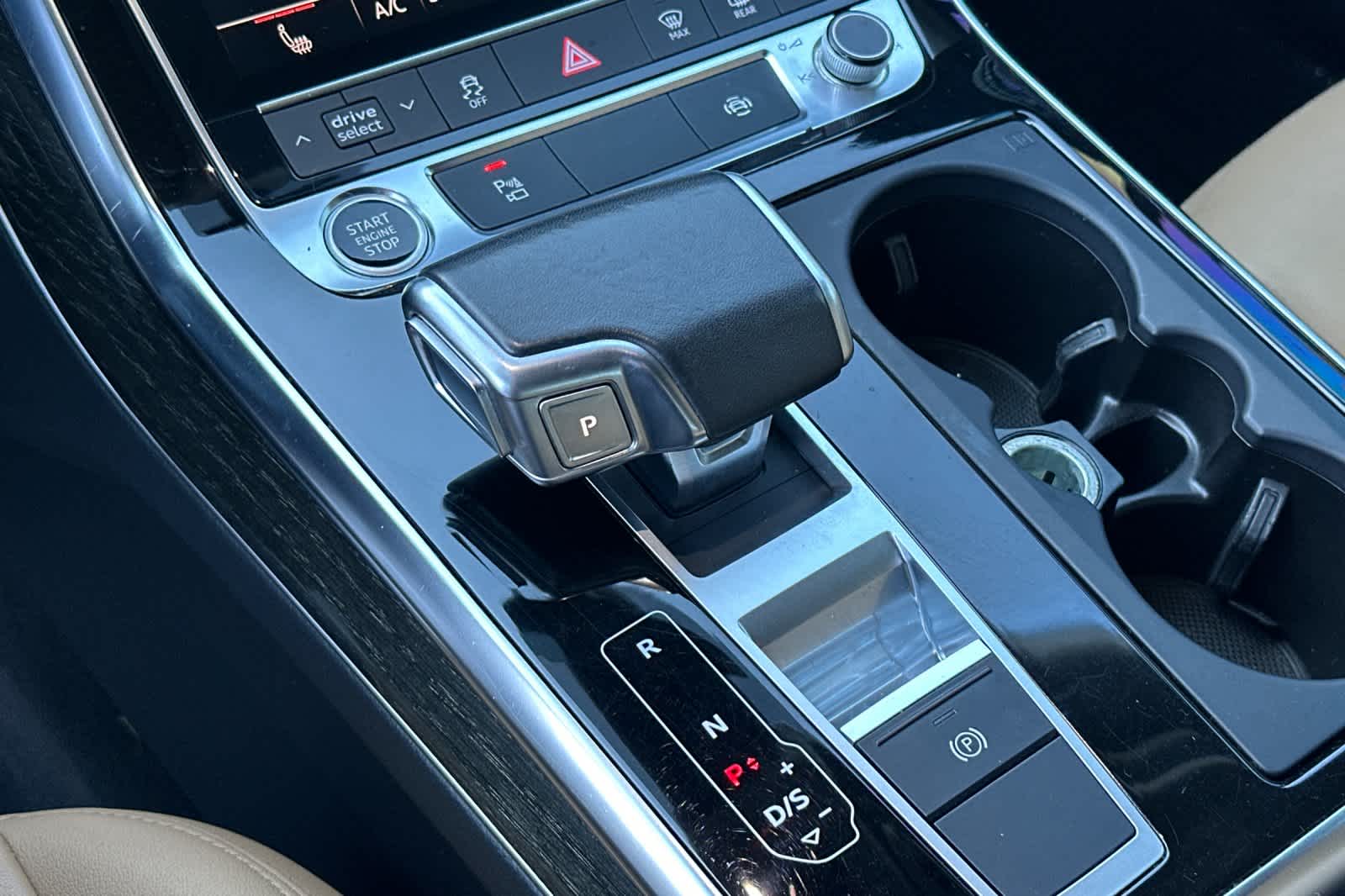 Thumbnail: 2022 Audi Q7 - 23