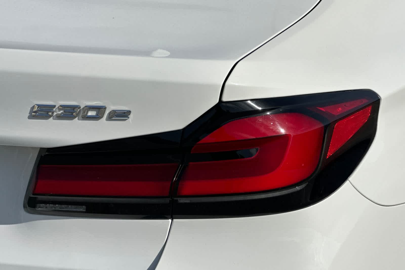 Thumbnail: 2023 BMW 5 Series - 34