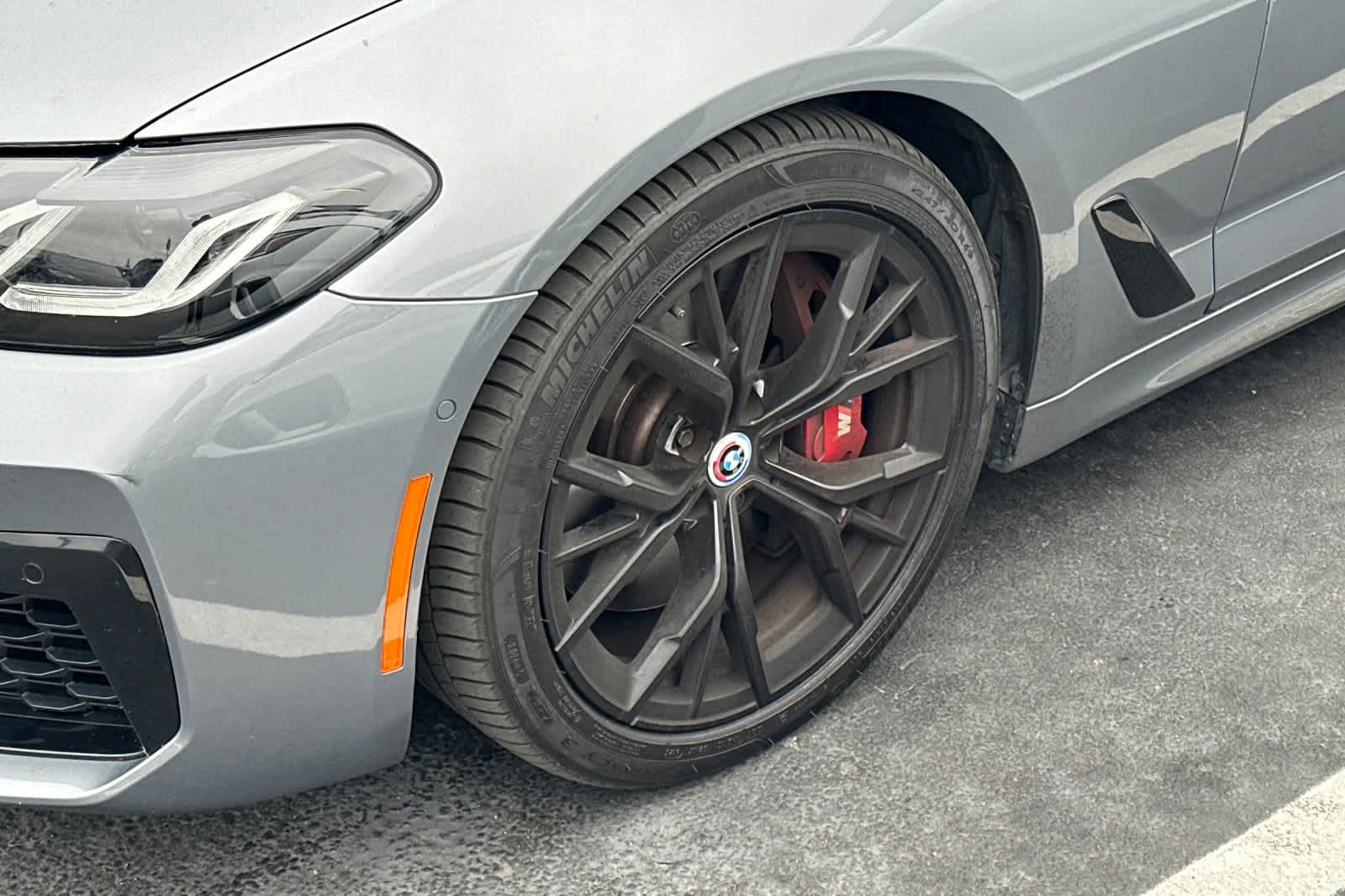Thumbnail: 2023 BMW 5 Series - 23