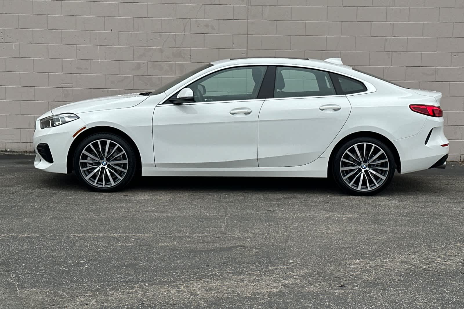 Thumbnail: 2022 BMW 2 Series - 9