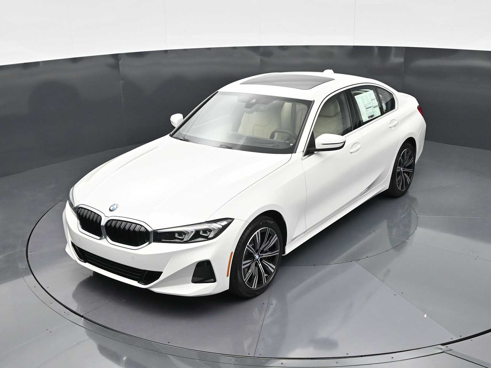Thumbnail: 2026 BMW 3 Series - 17