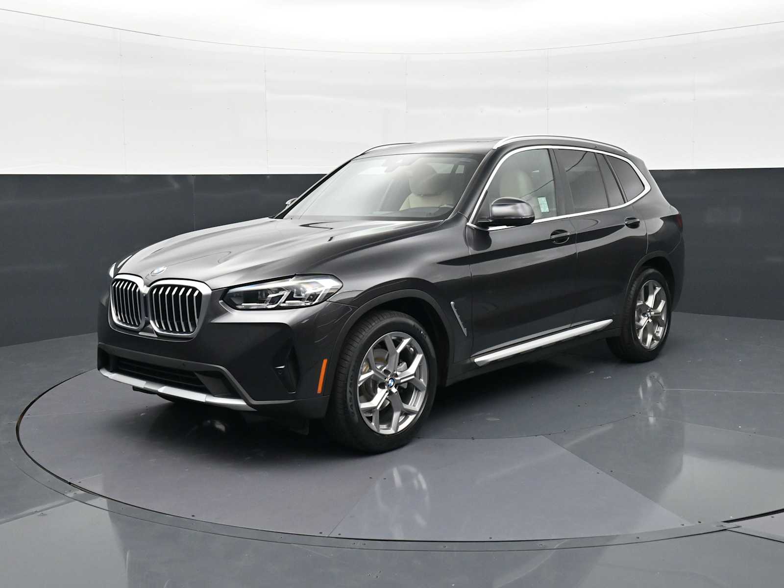2023 BMW X3 sDrive30i's photo