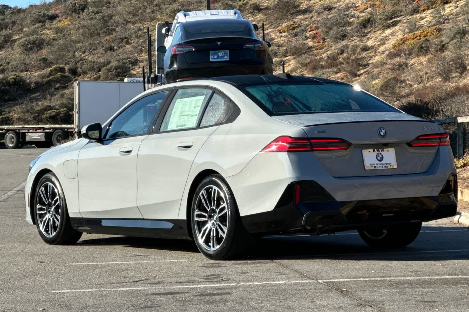 Thumbnail: 2026 BMW 5 Series - 6