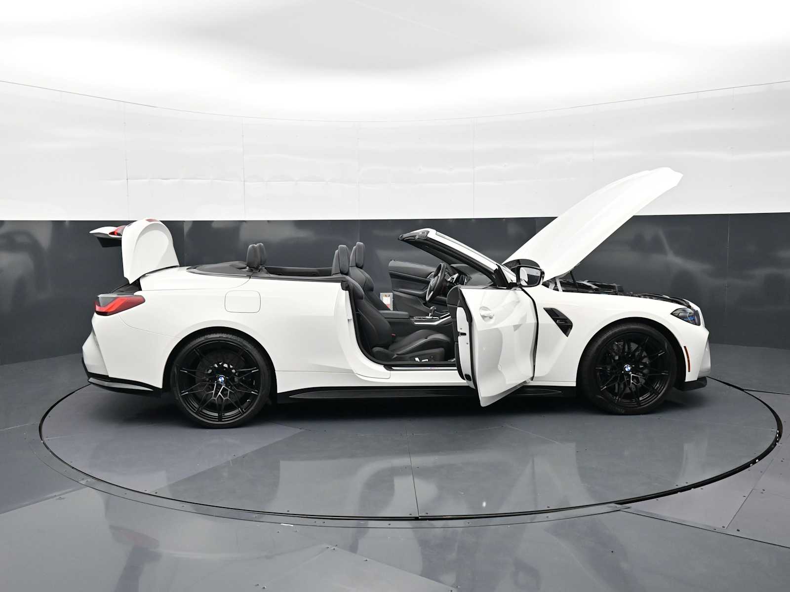 Thumbnail: 2022 BMW M4 - 36