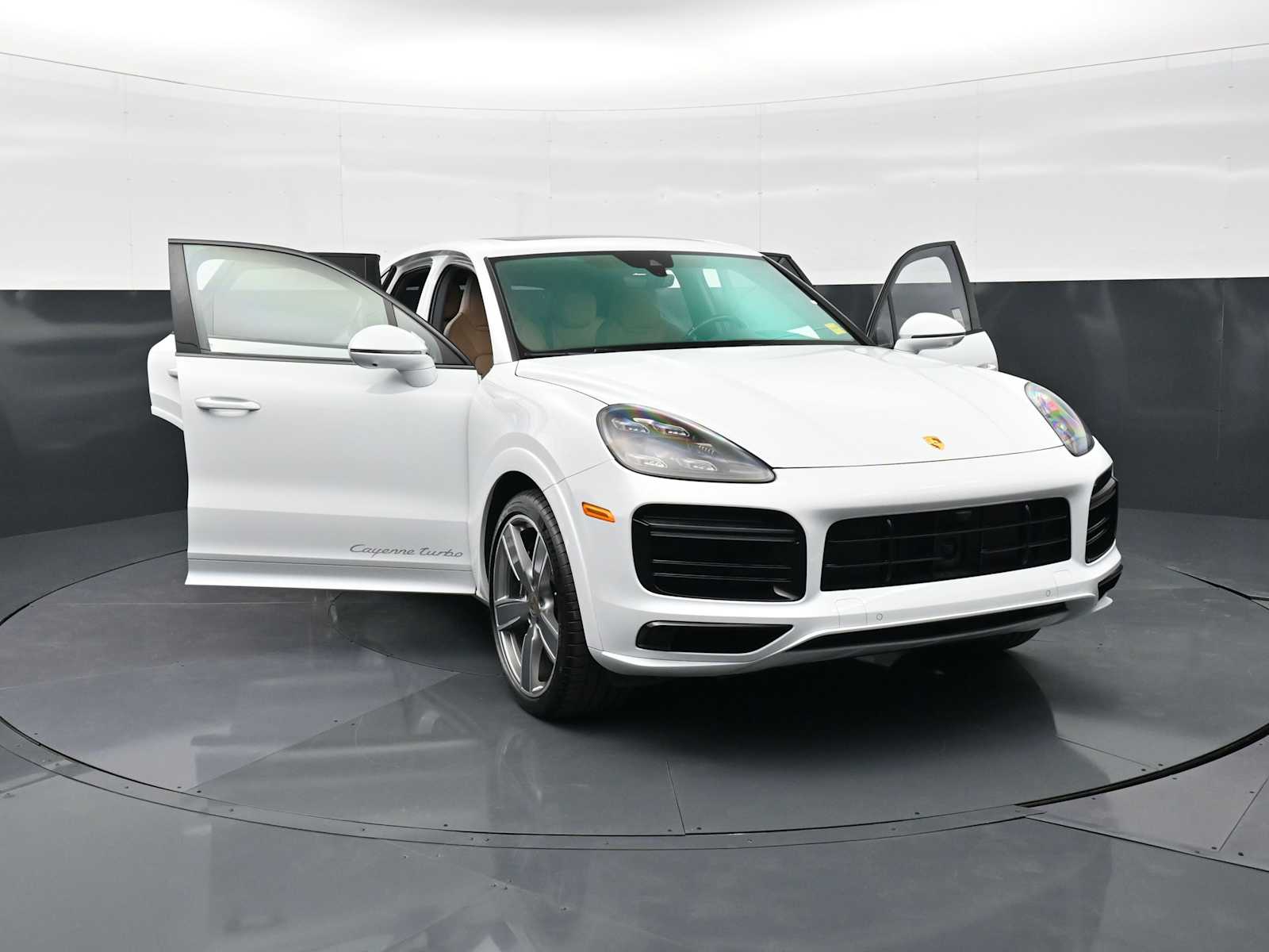 Thumbnail: 2021 Porsche Cayenne - 33