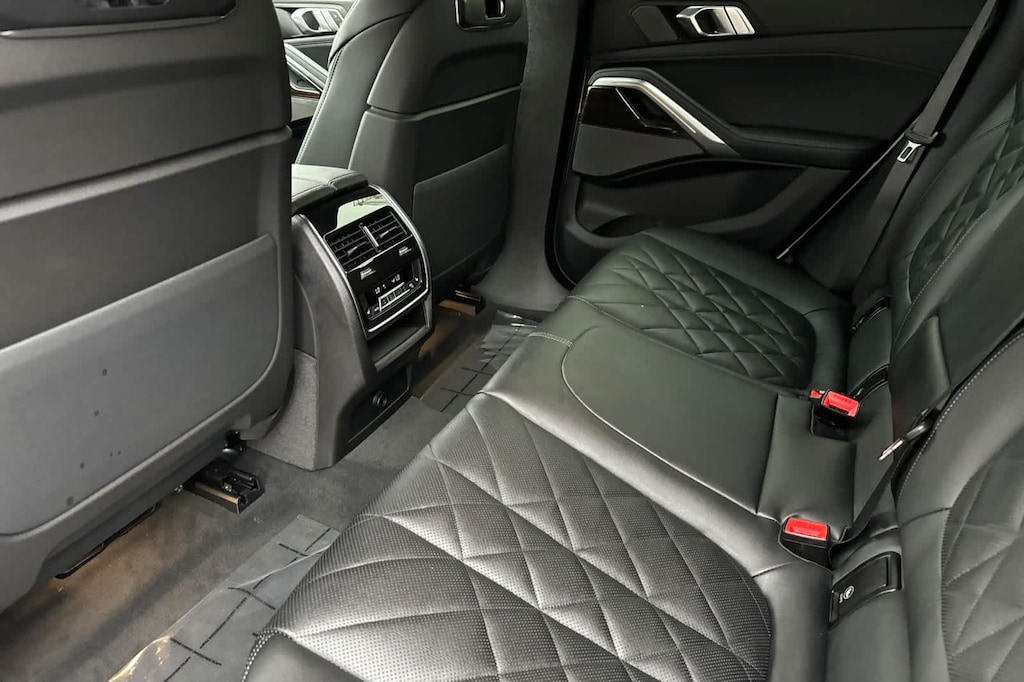 New 2026 BMW X6 xDrive40i SUV