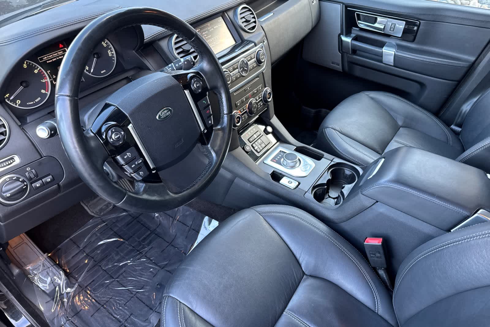 Thumbnail: 2016 Land Rover LR4 - 11