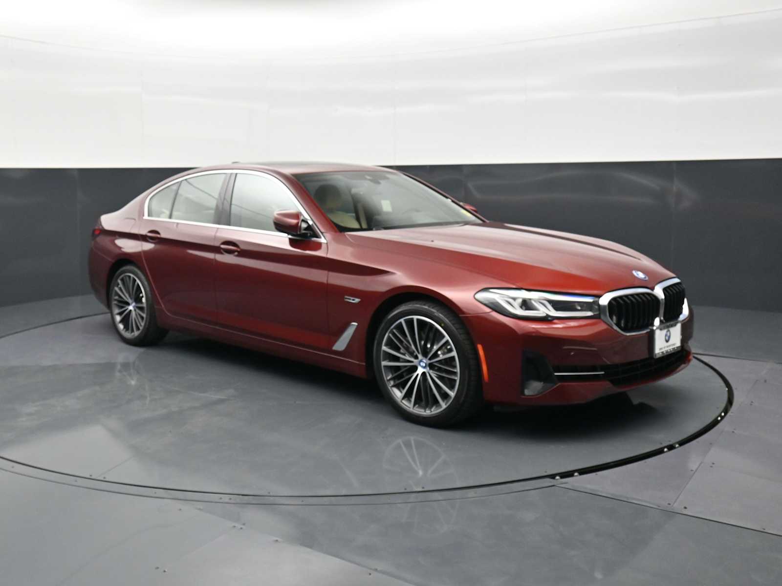 Thumbnail: 2023 BMW 5 Series - 3