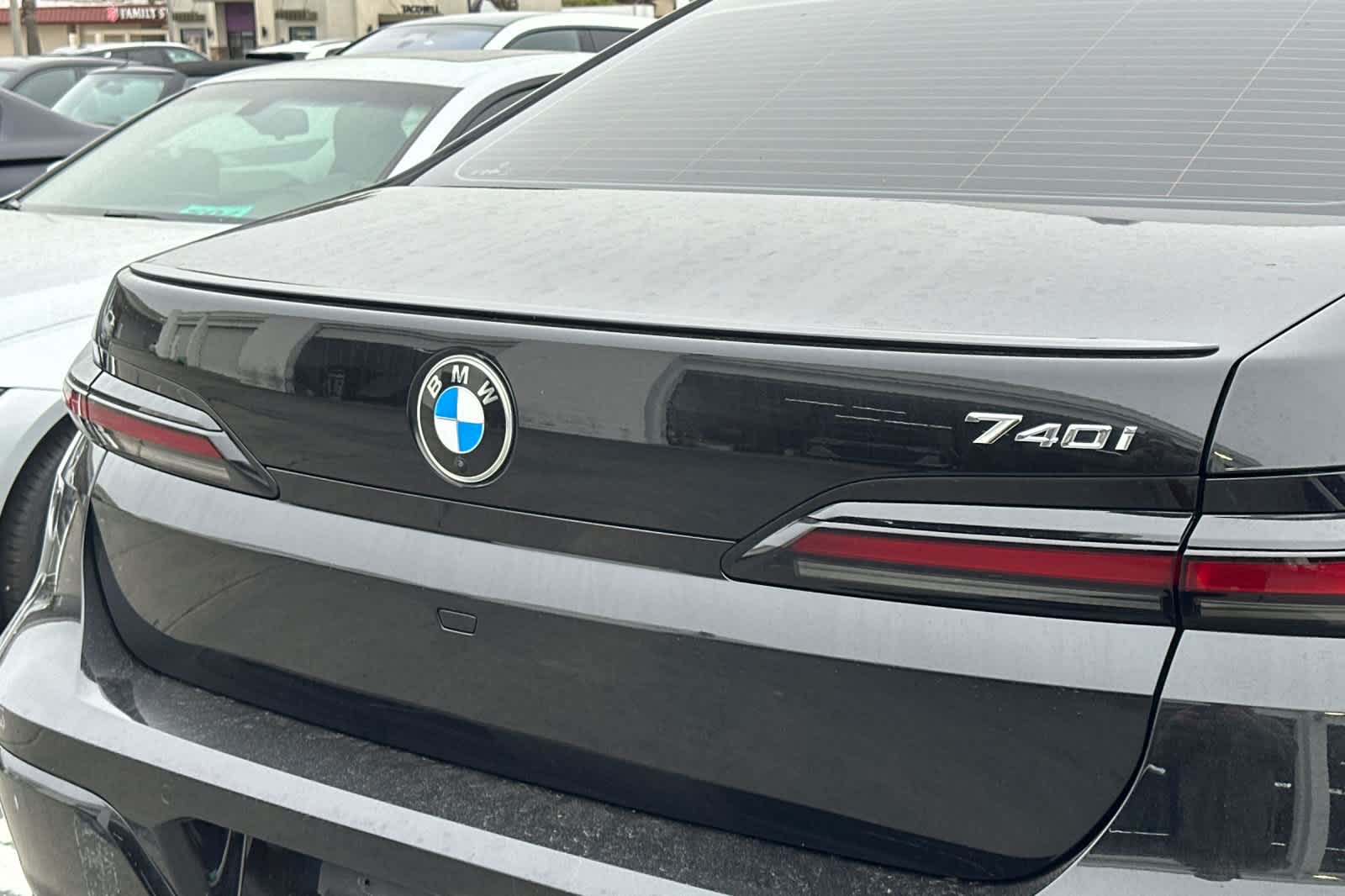 Thumbnail: 2023 BMW 7 Series - 17