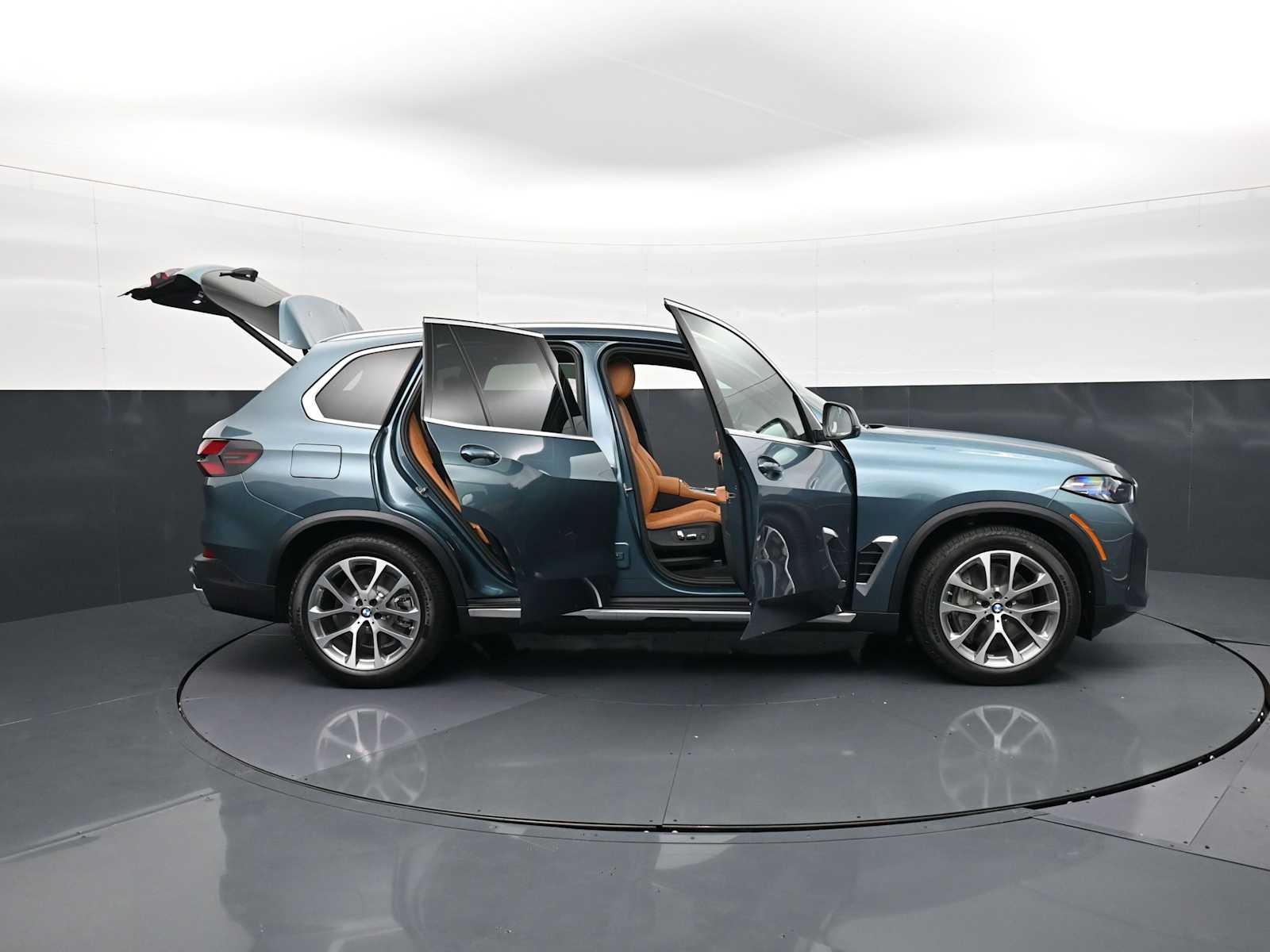 Thumbnail: 2026 BMW X5 - 35