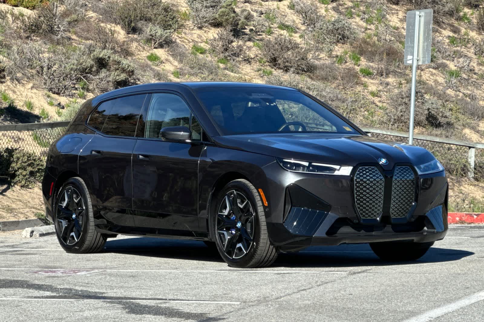 Thumbnail: 2025 BMW iX - 6