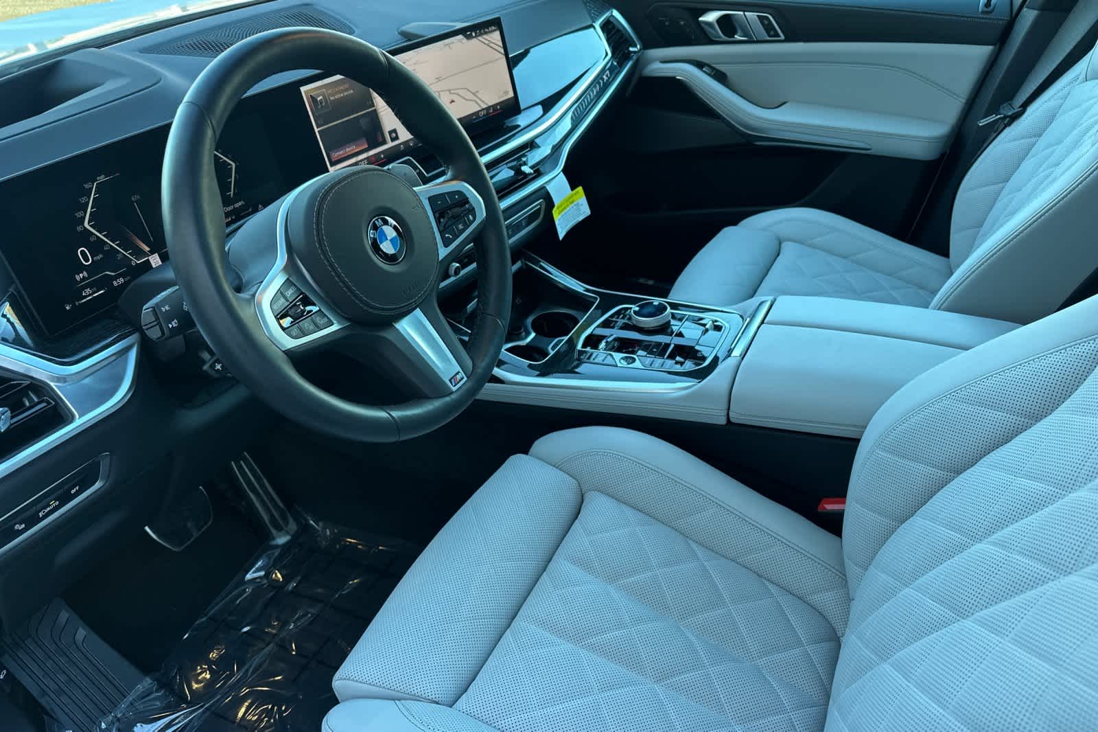 Thumbnail: 2025 BMW X7 - 11