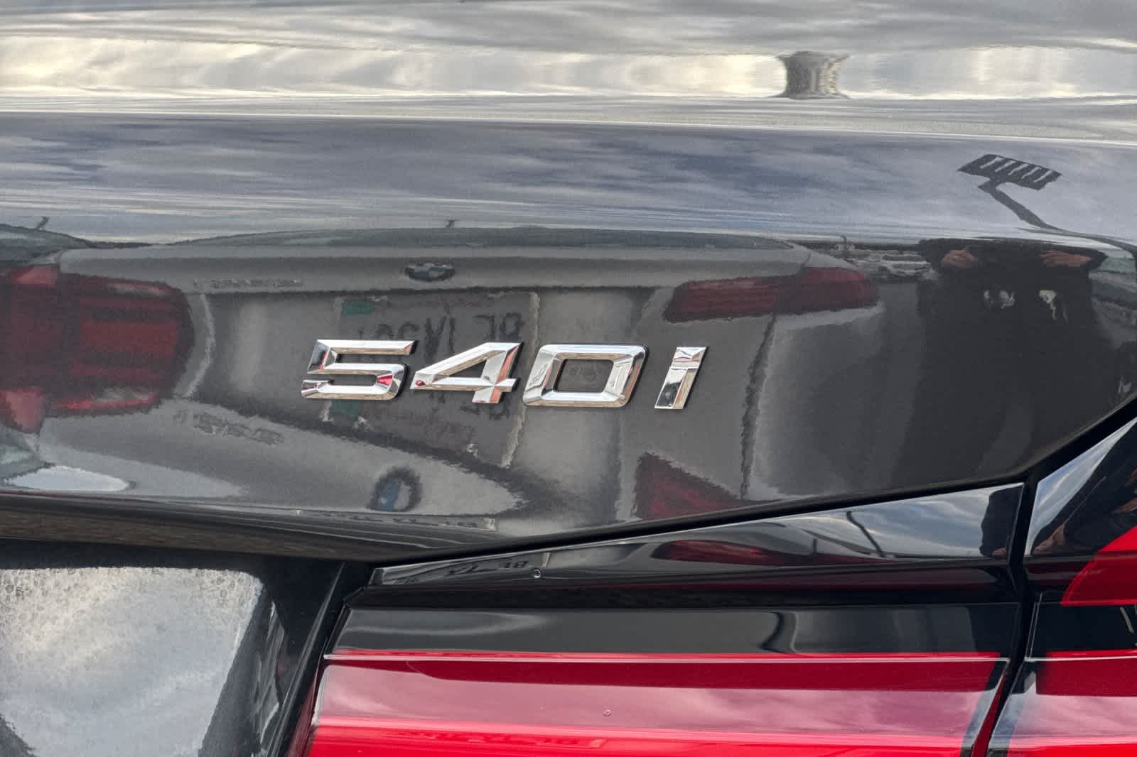 Thumbnail: 2021 BMW 5 Series - 7