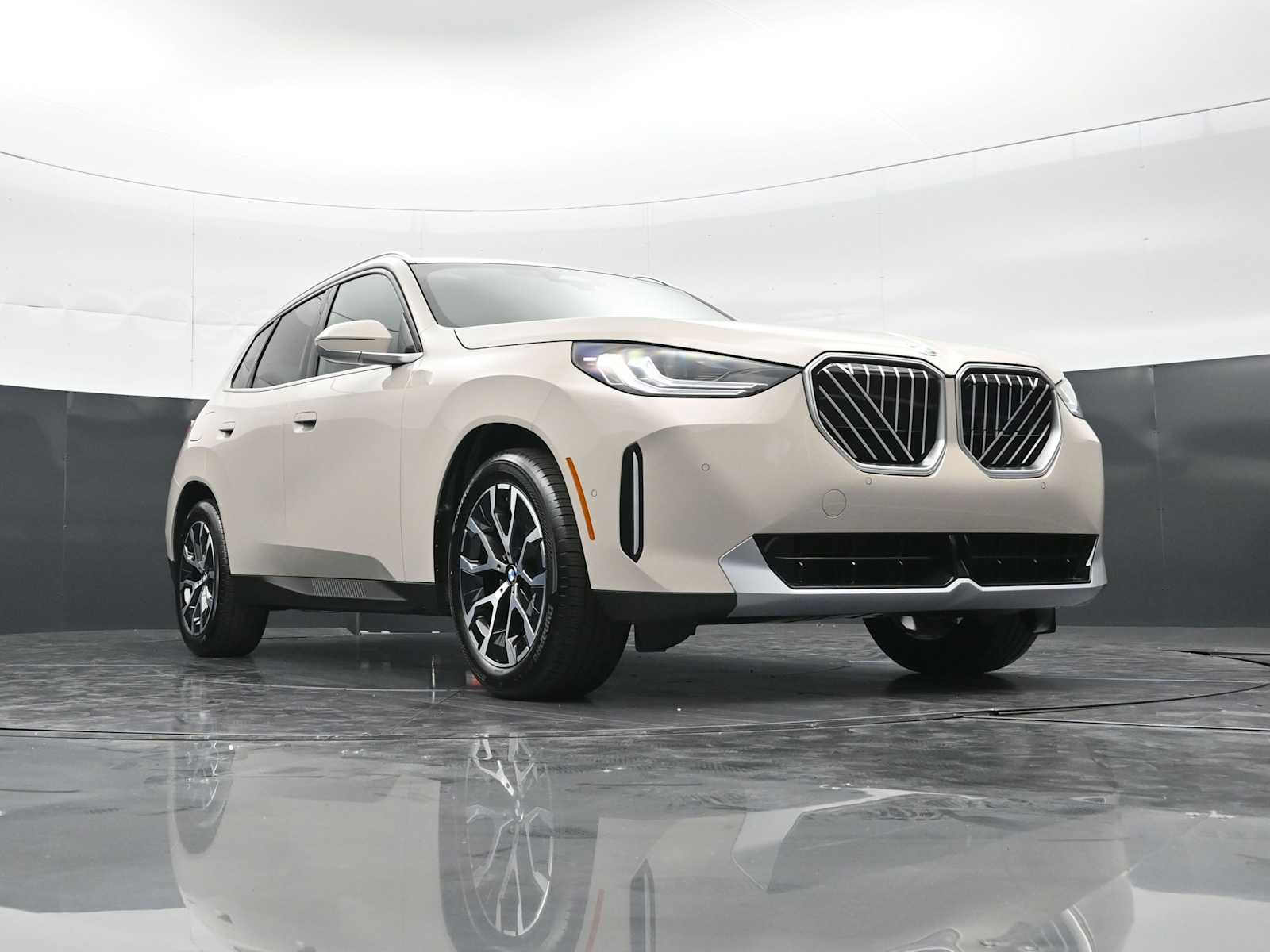 Thumbnail: 2026 BMW X3 - 27