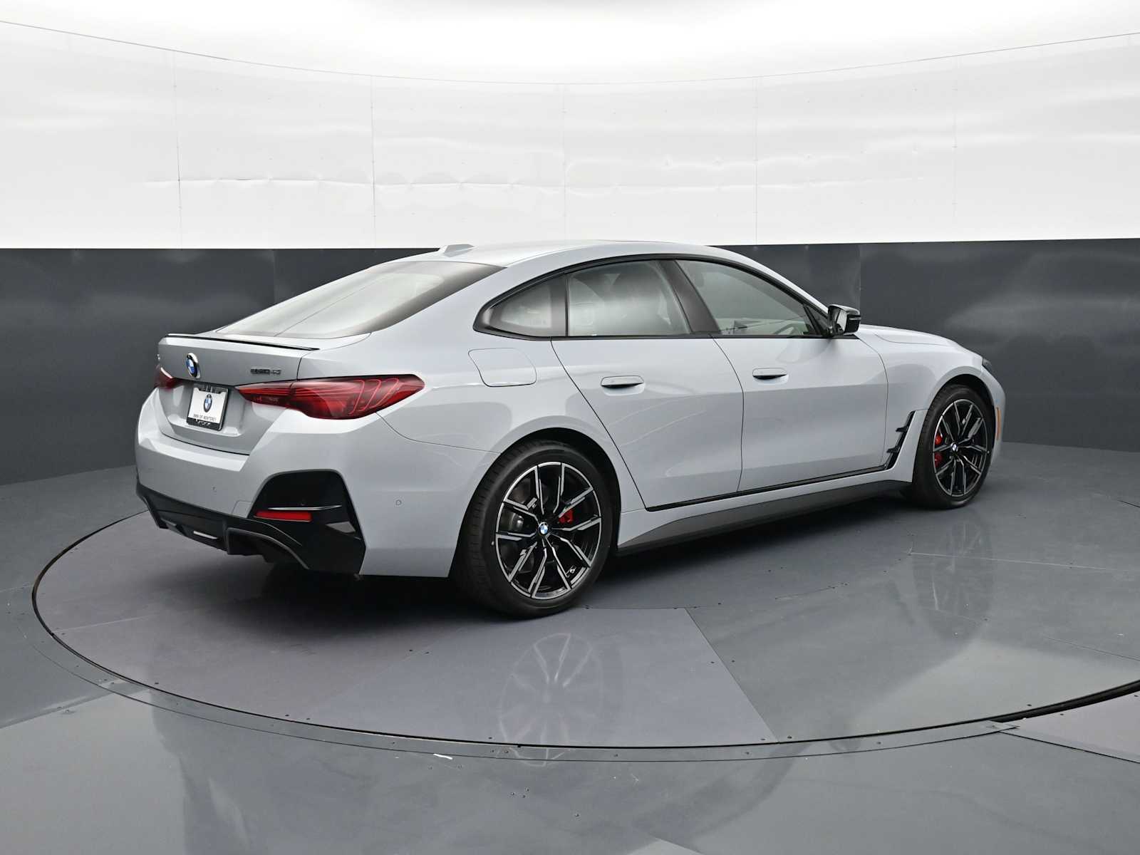 Thumbnail: 2026 BMW i4 - 5