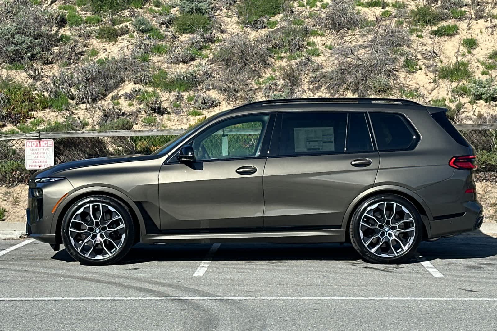 Thumbnail: 2026 BMW X7 - 5