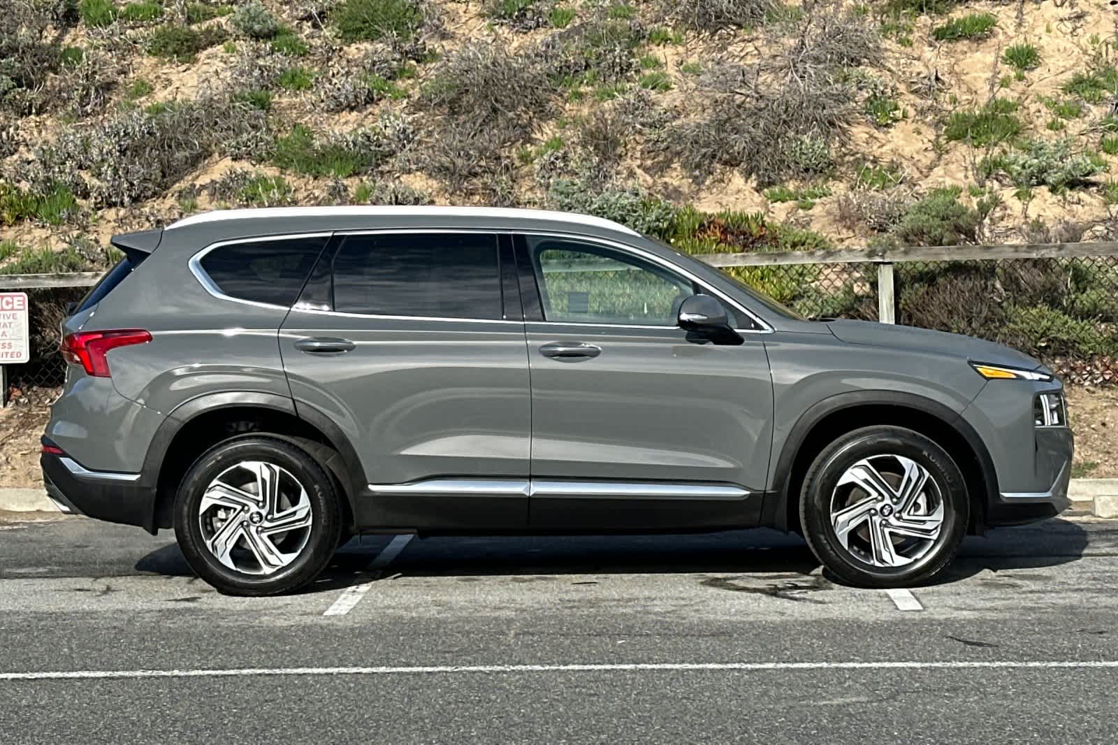 Thumbnail: 2023 Hyundai Santa Fe - 6