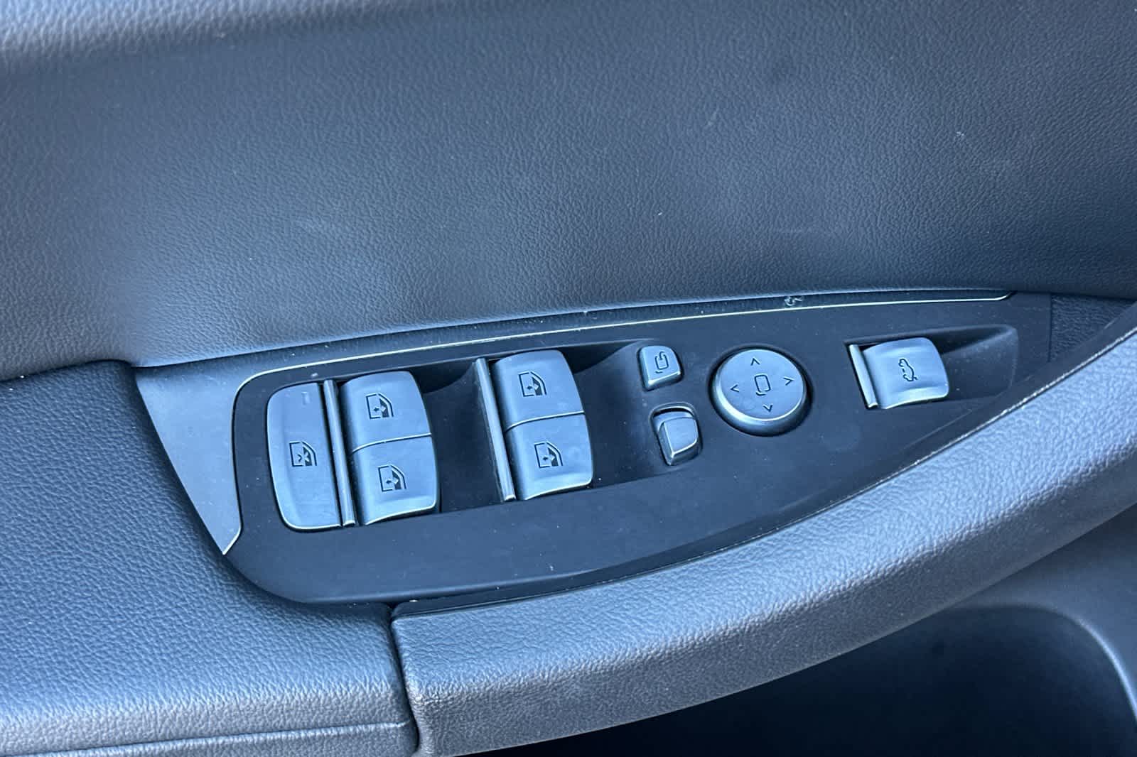 Thumbnail: 2023 BMW X3 - 15