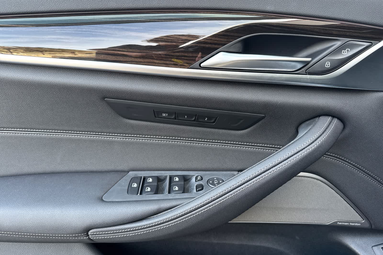 Thumbnail: 2022 BMW 5 Series - 12