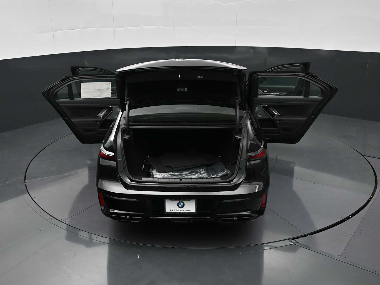 Thumbnail: 2026 BMW 7 Series - 34