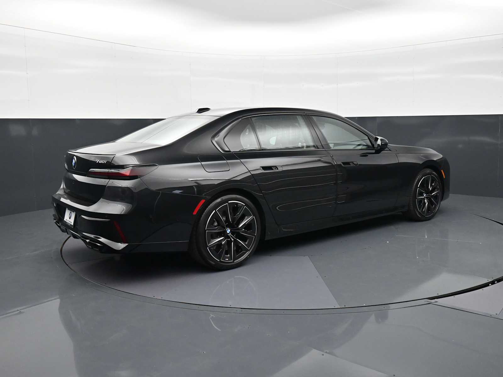 Thumbnail: 2026 BMW 7 Series - 5