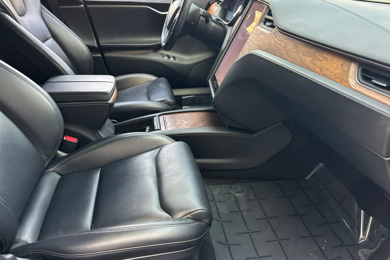 Thumbnail: 2020 Tesla Model S - 16