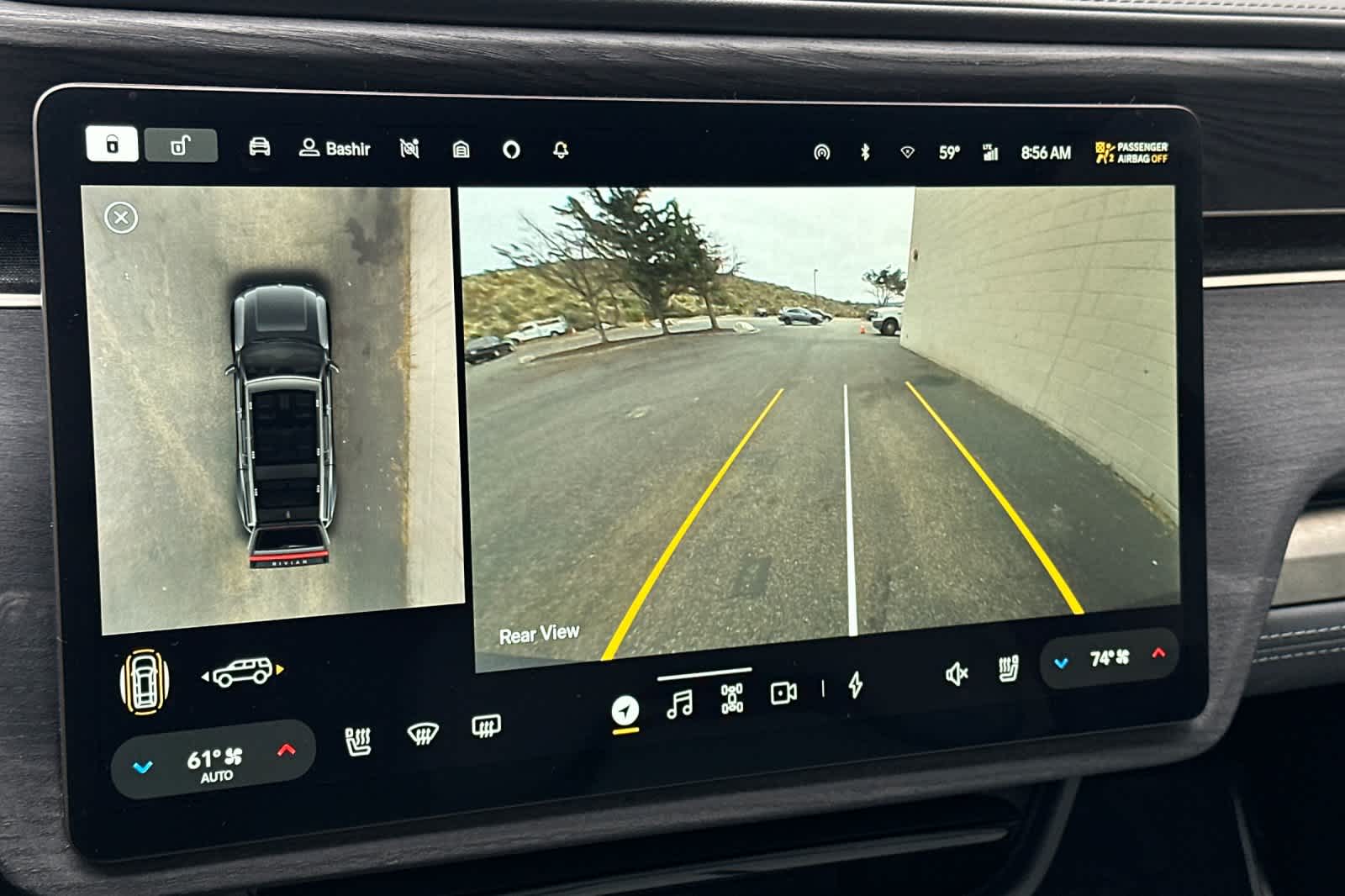 Thumbnail: 2023 Rivian R1S - 21