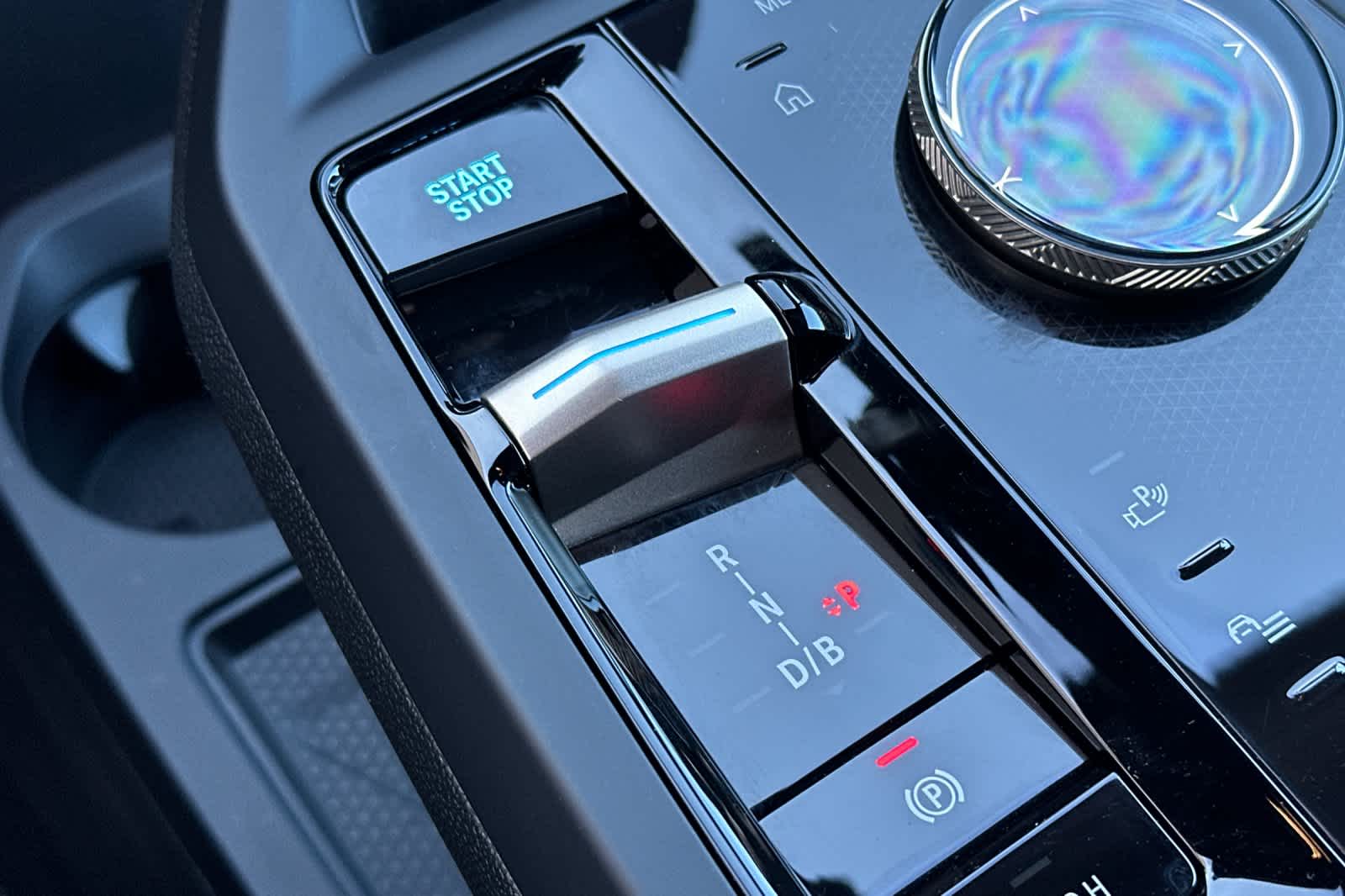 Thumbnail: 2025 BMW iX - 25