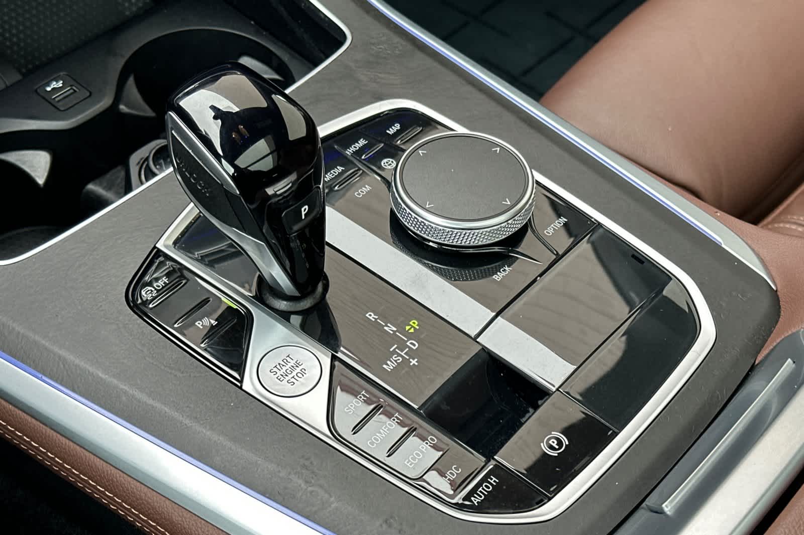 Thumbnail: 2022 BMW X5 - 22