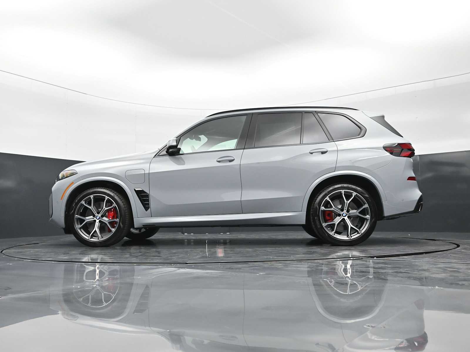 Thumbnail: 2026 BMW X5 - 32