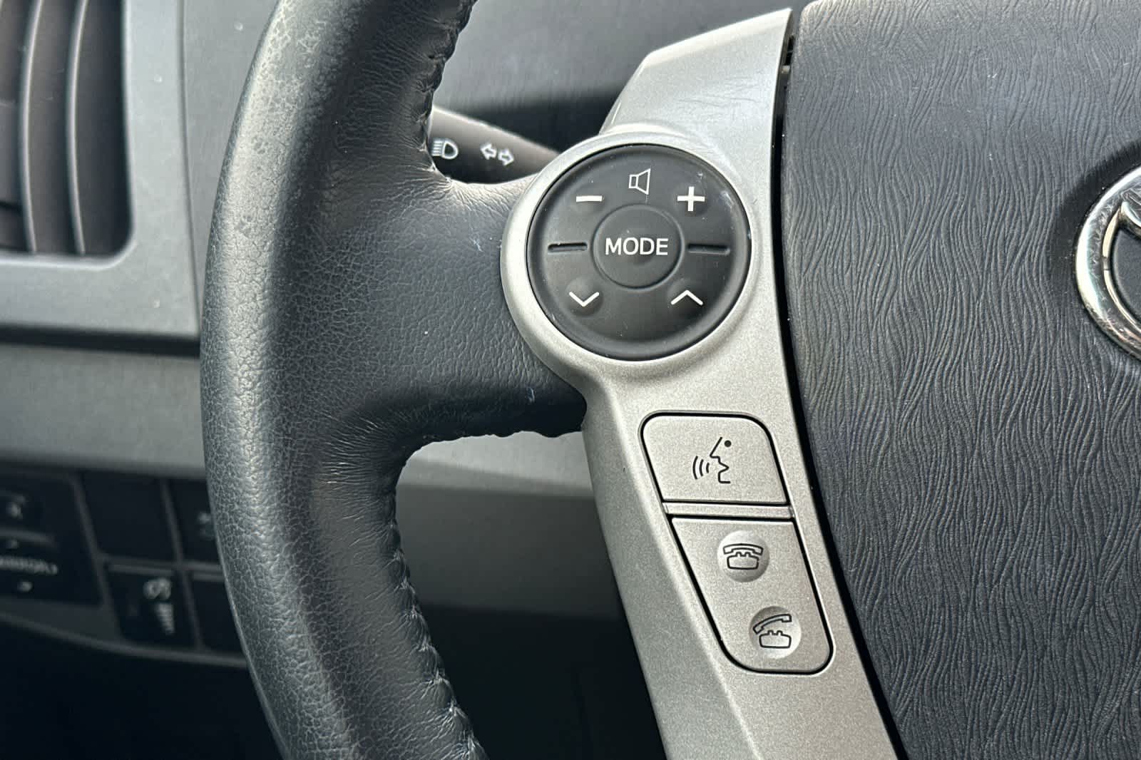 Thumbnail: 2010 Toyota Prius - 26