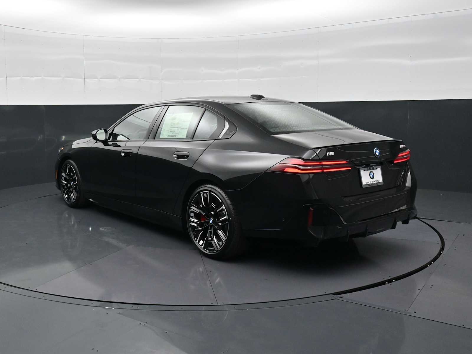 Thumbnail: 2026 BMW i5 - 7