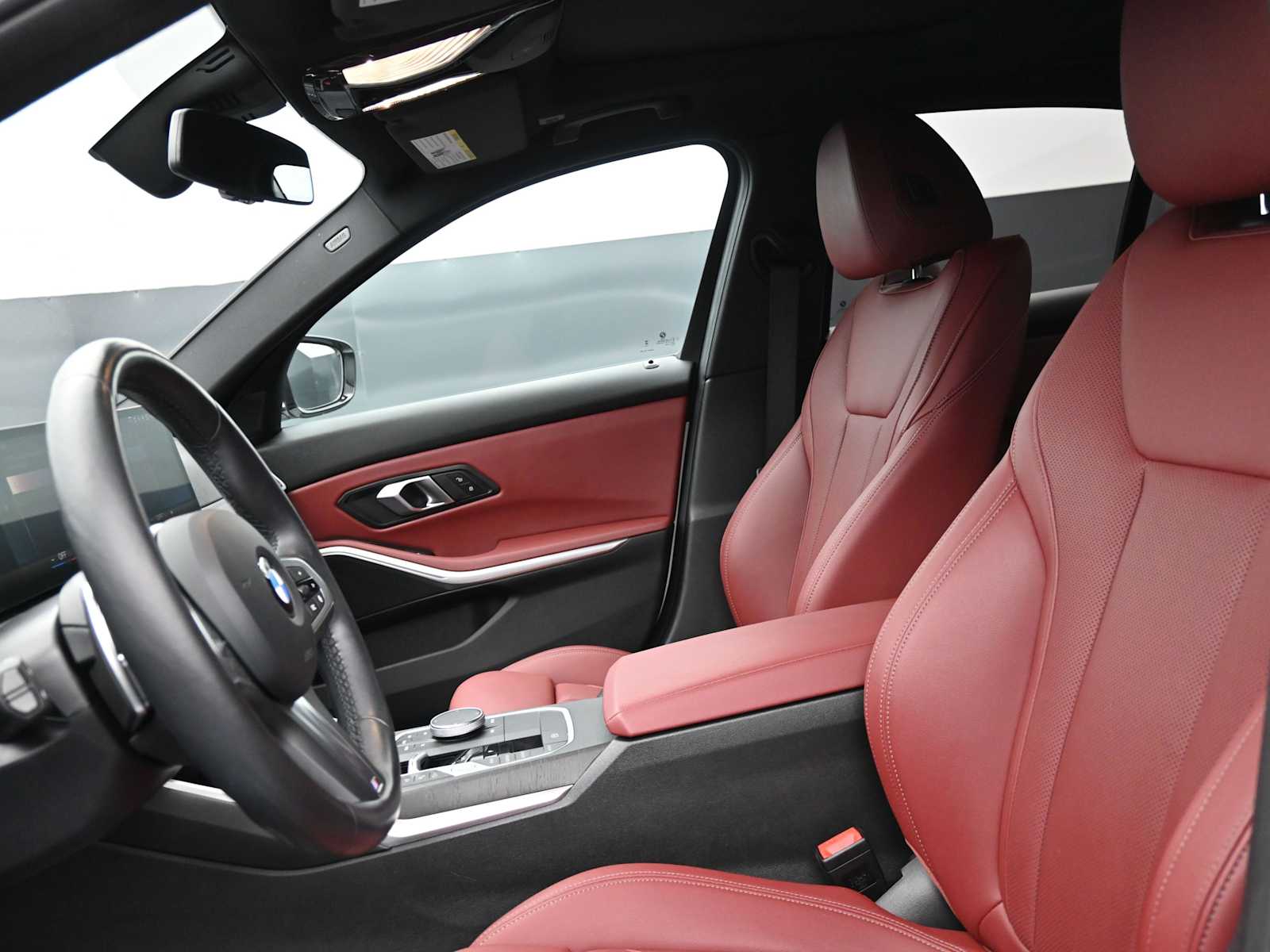 Thumbnail: 2024 BMW 3 Series - 10