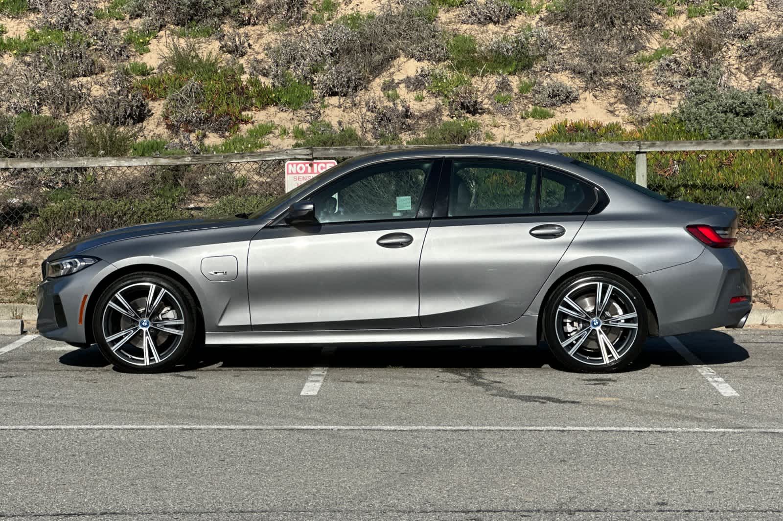 Thumbnail: 2023 BMW 3 Series - 10