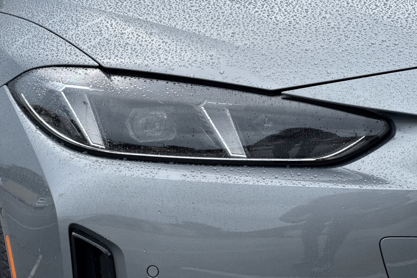 Thumbnail: 2025 BMW i4 - 34